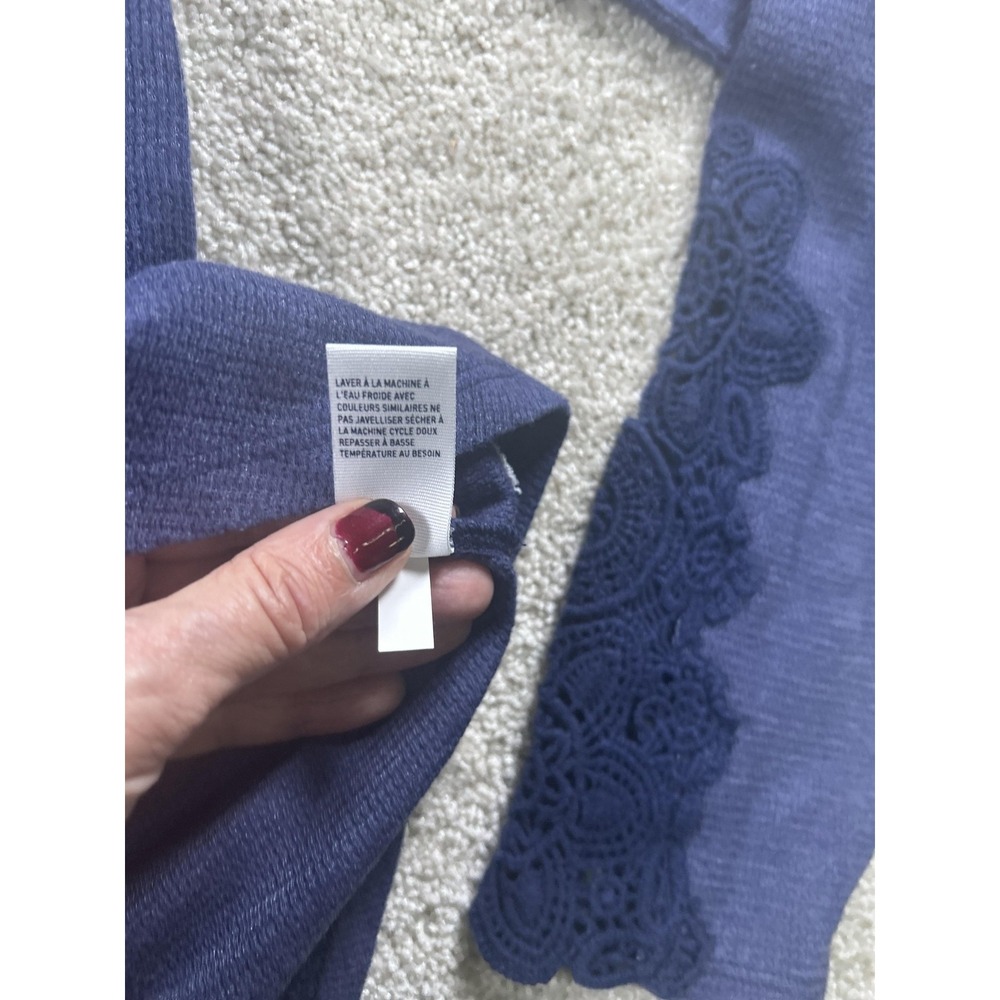 American Eagle Sweater Womens Small Blue Crochet Lace Long Sleeve Pullover Top - Picture 8 of 10